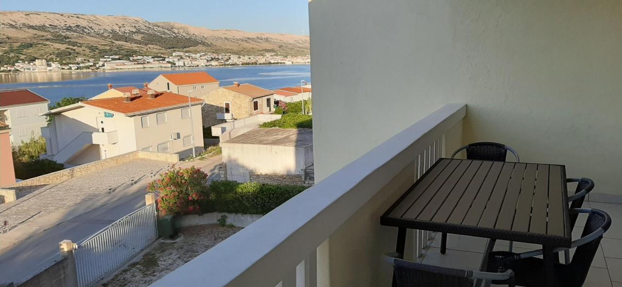 Apartmani Presecki Pag Town Exterior photo