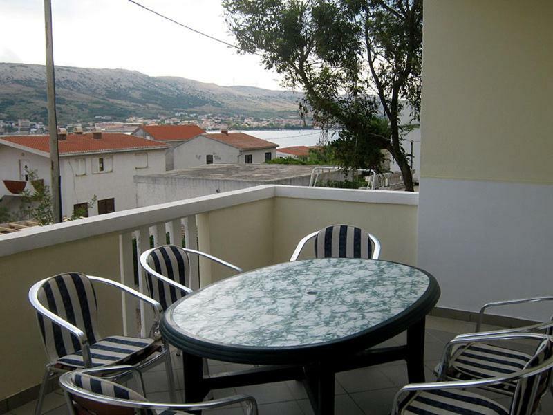 Apartmani Presecki Pag Town Exterior photo